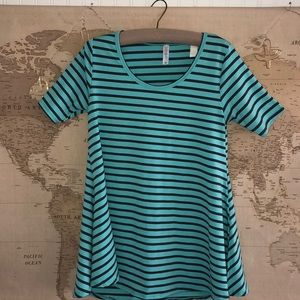 LuLaRoe Perfect Tshirt